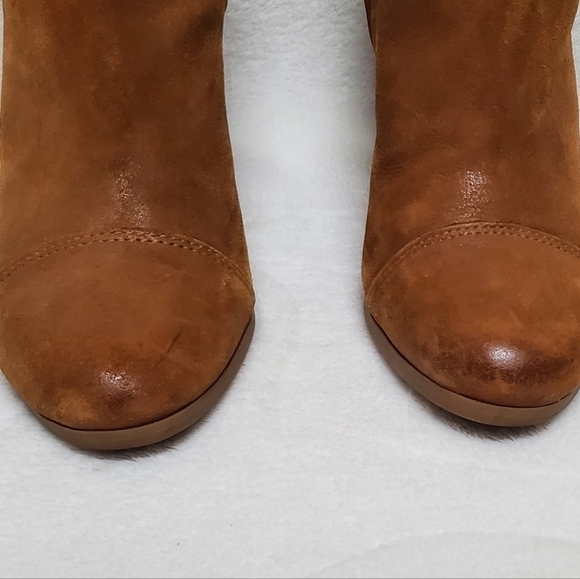 LUCKY Brand Lauren Caramel Suede Stacked Block Heel Buckle Strap Ankle Booties - Picture 3 of 16